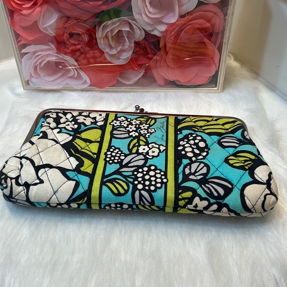 Vera Bradley Double Clutch/Wallet  Kiss Lock closure - Picture 3 of 4